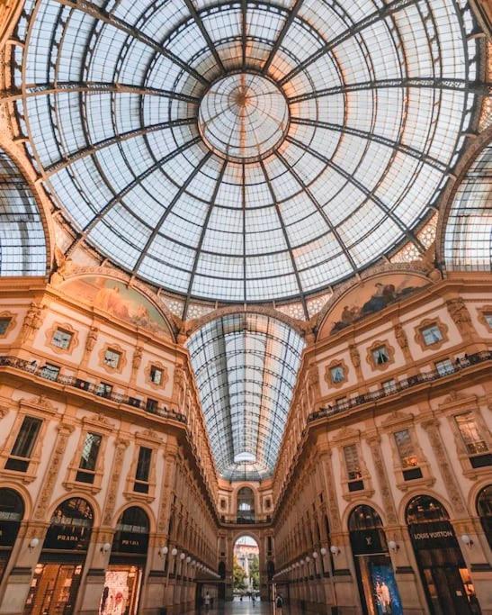 10' From Malpensa Casa Moderna, Netflix & Wi-Fi Lejlighed Casorate Sempione Eksteriør billede